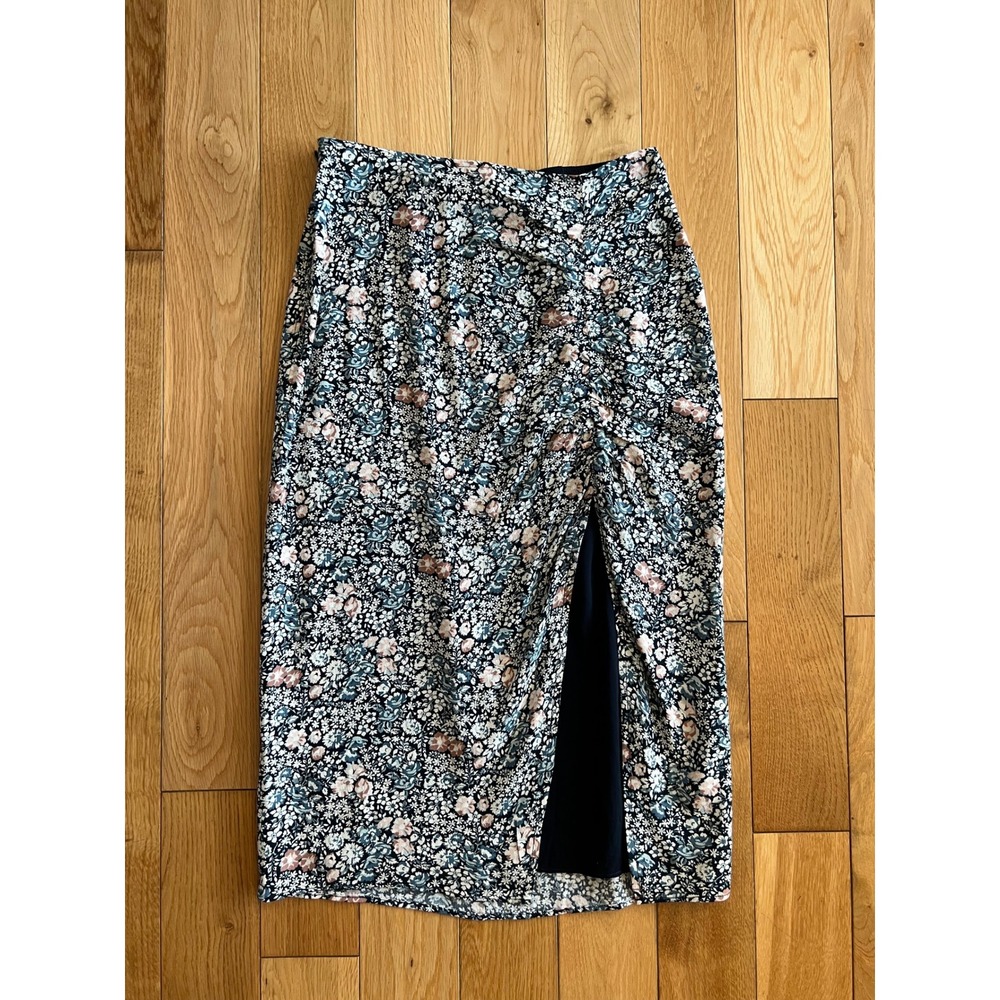 Abercrombie & Fitch Floral Knee Length Skirt High Slit 100% Viscose Womens XSP